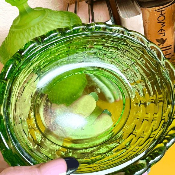 Vintage LE Smith Antique Green 6-Inch Hen On Nest - Picture 5 of 7